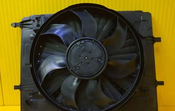 Mercedes-Benz GLC X253 C253 Fan set A0995052100