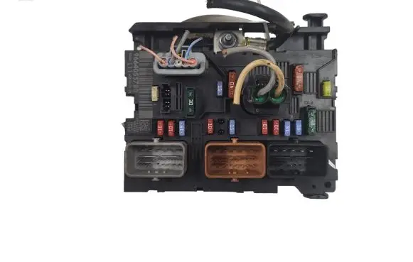 Peugeot 207 Comfort/convenience module 9664055780 L11