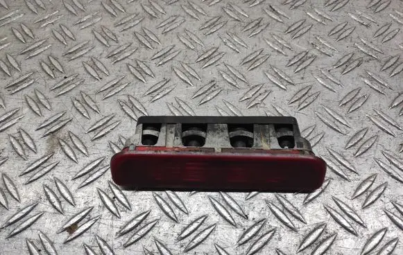 Citroen Nemo Third/center stoplight E240020