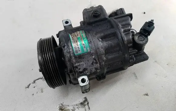 Volkswagen PASSAT B6 Air conditioning (A/C) compressor (pump) 1K0820803Q