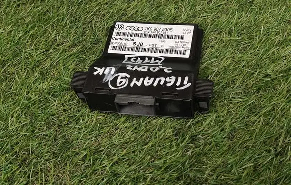 Volkswagen Tiguan Gateway control module 1K0907530S 1K0907951