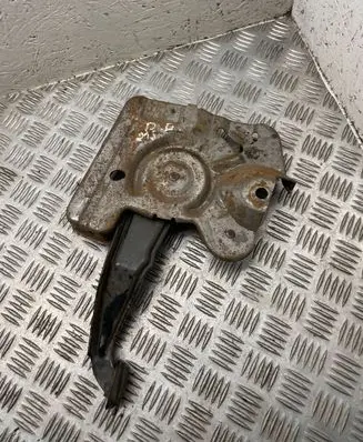 Handbrake/parking brake lever assembly