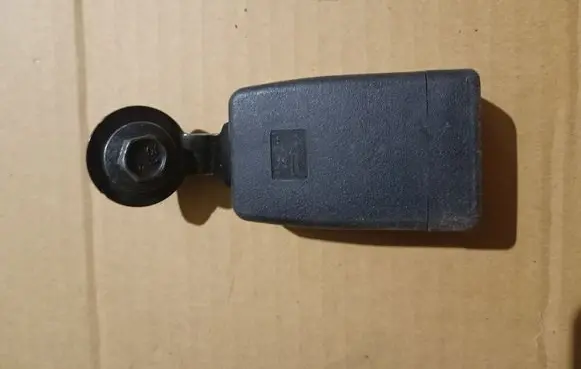 Toyota GT 86 Rear seatbelt buckle 64670CA000VH