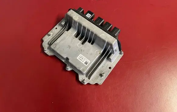 BMW X1 F48 F49 Engine control unit/module 8654466