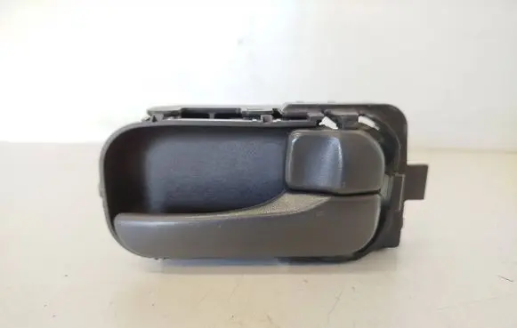 Nissan X-Trail T30 Front door interior handle