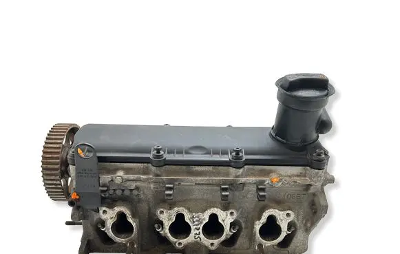 Volkswagen Golf V Engine head 06B285A 06A905131E 037103390C