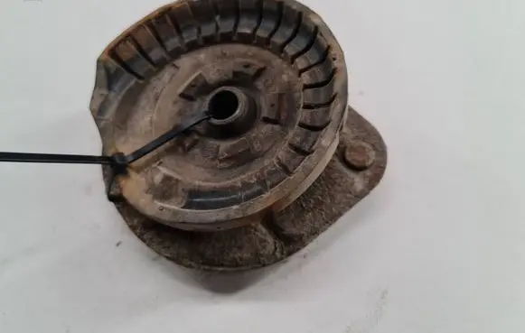Volvo V70 Front upper strut mount 15431624
