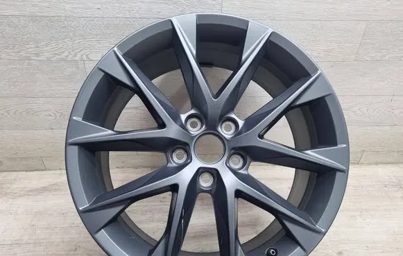 Seat Leon (5F) R18 alloy rim 5F0601025AA