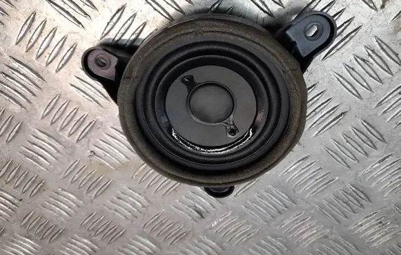 Audi A8 S8 D4 4H Front door speaker 4H0035397