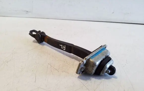 Chevrolet Captiva Front door check strap stopper 