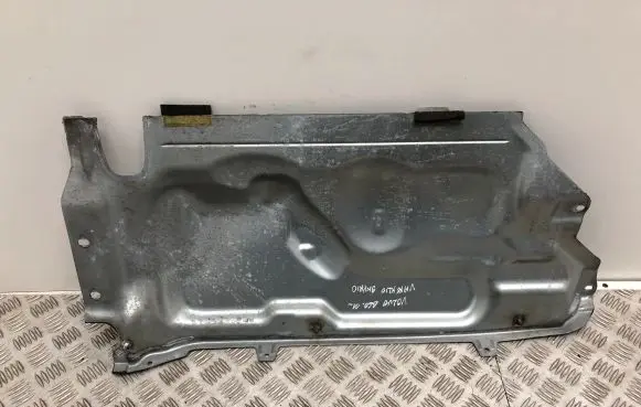 Volvo S60 Other engine bay part