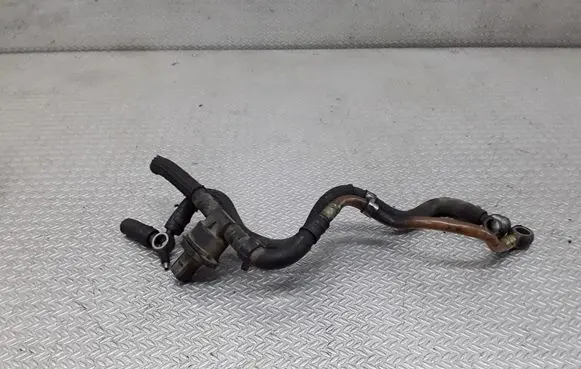 Audi A8 S8 D3 4E Fuel line/pipe/hose 