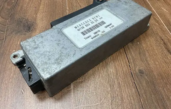 Mercedes-Benz SL R129 Sunroof control unit/module 1298202526