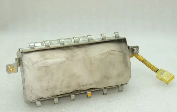 Suzuki Grand Vitara II Passenger airbag 7391065J21ZCA 7391065J21E