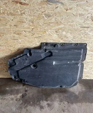 BMW X5 E70 Fuel tank bottom protection 7158406