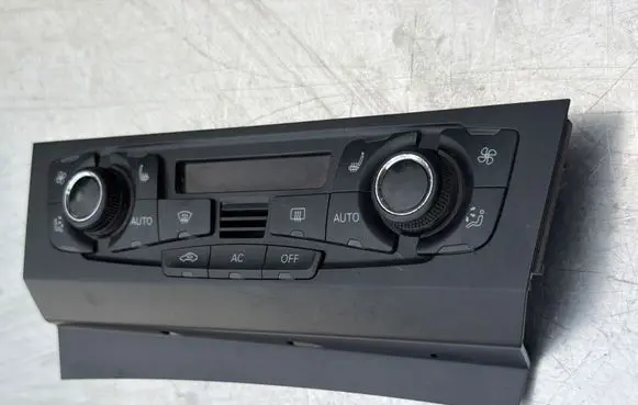 Audi A5 8T 8F Climate control unit 8T1820043AQ