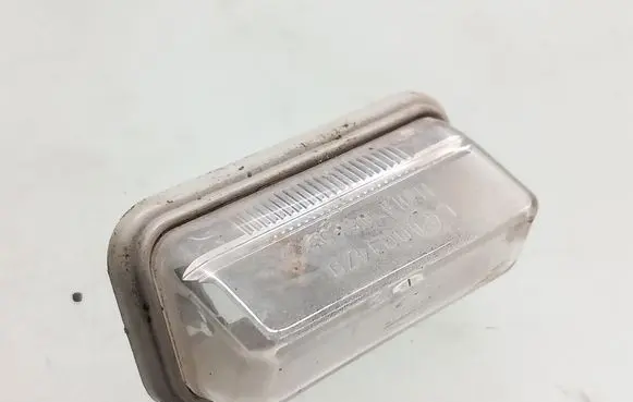 Toyota Avensis T250 Number plate light