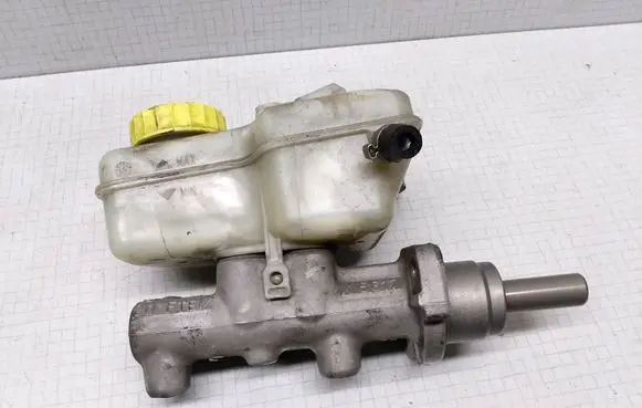 Seat Ibiza III (6L) Master brake cylinder
