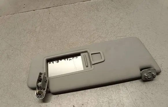 Sun visor