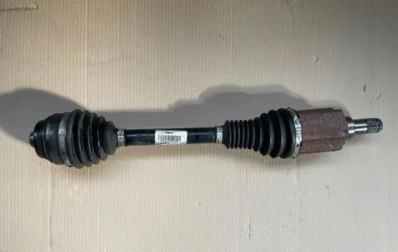 BMW 7 G11 G12 Front driveshaft 8687377
