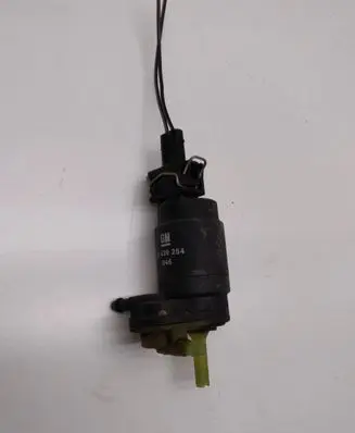 Opel Corsa C Windscreen/windshield washer pump 24439254
