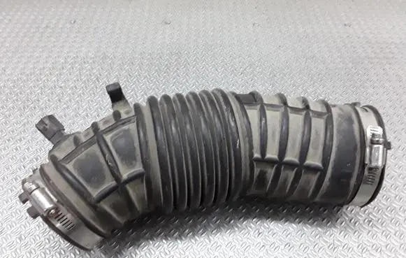 Chrysler 300 - 300C Air intake duct part