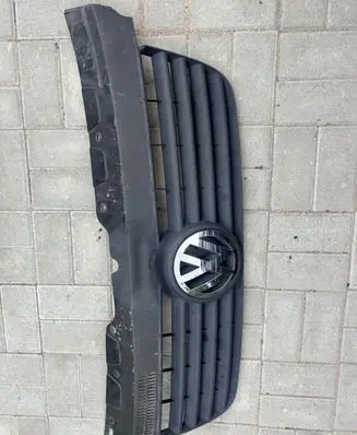 Volkswagen Transporter - Caravelle T5 Front bumper upper radiator grill 7H0807101 61731