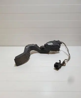 Volkswagen PASSAT B5 Accelerator throttle pedal 6PV00777007 8D1721523