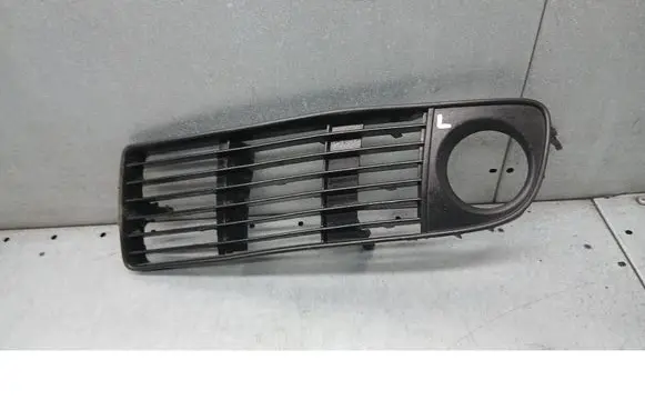 Audi A6 S6 C5 4B Front bumper lower grill 4B0807681