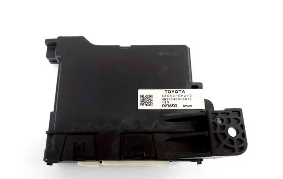 Toyota Verso-S Other devices 886500F270