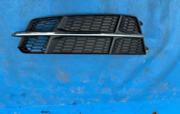 Audi A6 C7 Front bumper lower grill 4G0807681AN