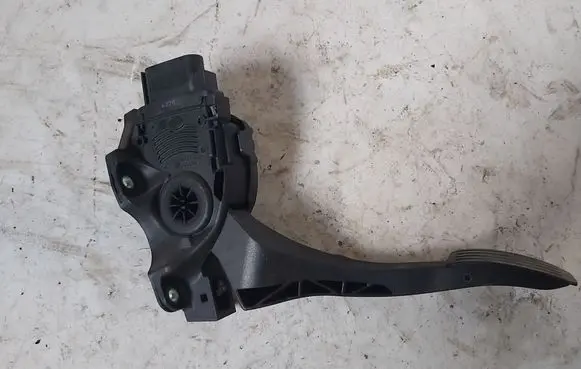 Ford Galaxy Accelerator throttle pedal 6G929F836