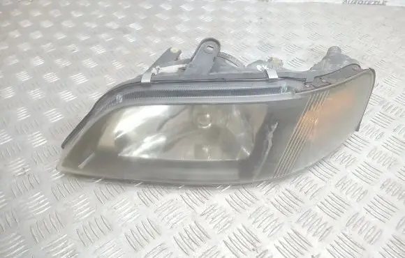 Mitsubishi Space Star Headlight/headlamp