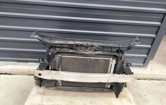 Audi A3 S3 8P Front bodywork piece 