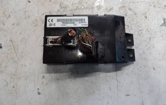 Renault Master II Other control units/modules P8200943288 18226371 00031876