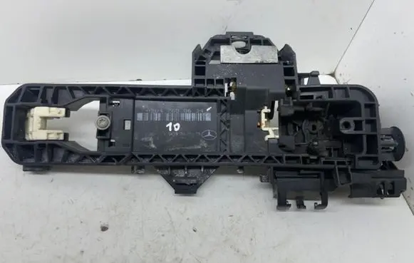 Mercedes-Benz E C207 W207 Front door coupe exterior handle/bracket A2047600634