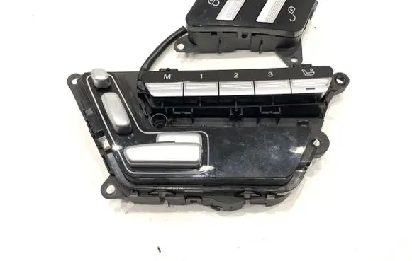 Mercedes-Benz S W221 Seat control switch A2218708858