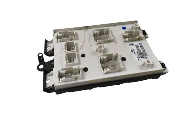 Jeep Grand Cherokee Comfort/convenience module 68258390AE p68258390AE