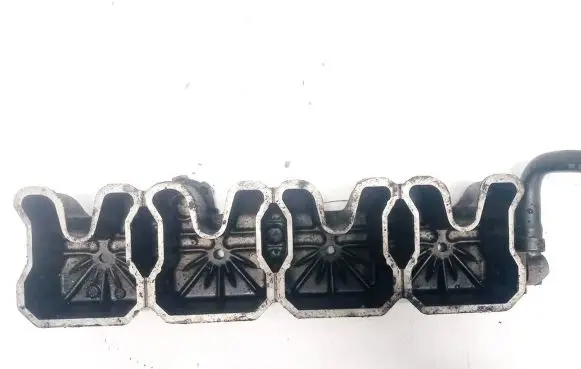 Chrysler Voyager Rocker cam cover 