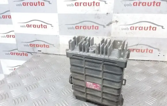 Volkswagen PASSAT B3 Engine control unit/module 893907404A 0261200222