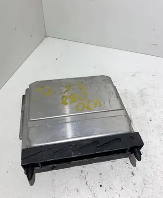 Volvo V70 Engine control unit/module 09496667A