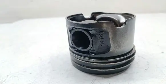 BMW 1 E81 E87 Piston 7R42008 084088