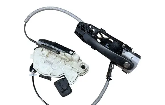 Volkswagen Polo V 6R Front door lock 5K2837016B