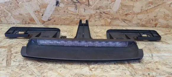 Volvo S80 Third/center stoplight 8693988