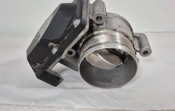 Volkswagen Transporter - Caravelle T5 Throttle valve 03L128063S A2C32356700