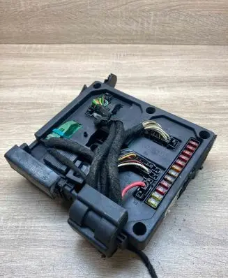Volkswagen Sharan Fuse module 7M0971882A 7MO962258K