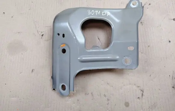 Tesla Model Y Fender mounting bracket 148749200A
