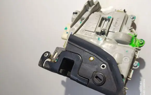 Audi A4 S4 B8 8K Rear door lock JA68K0839016C