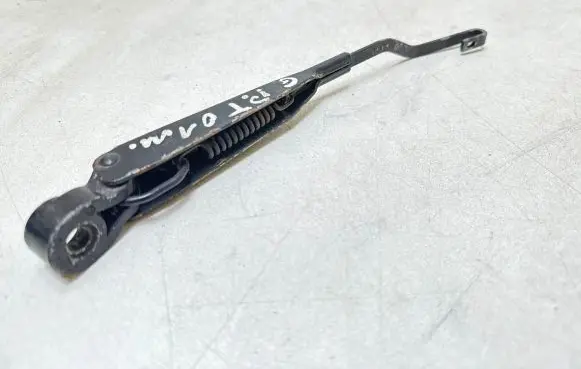 Chrysler PT Cruiser Rear wiper blade arm 05288704AC