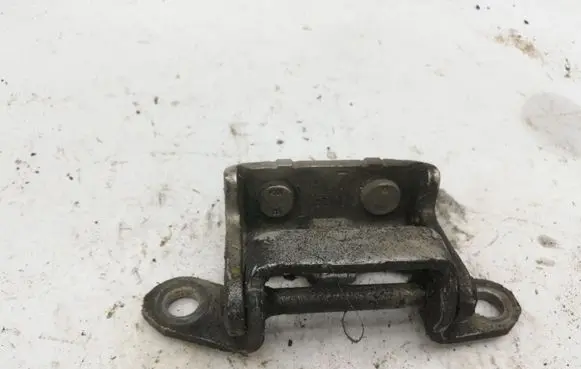 Nissan Primera Rear door upper hinge NOCODE